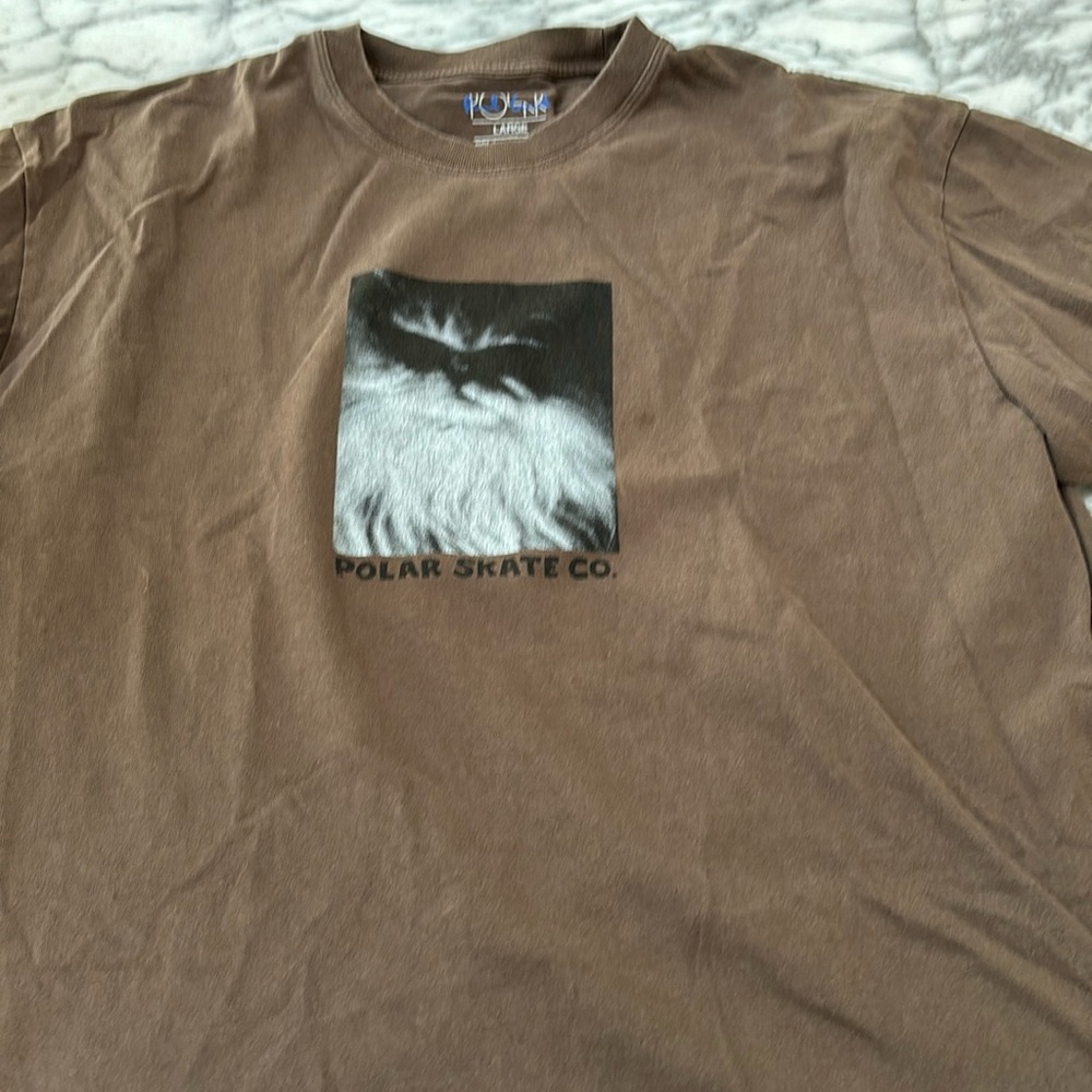 Polar Skate T-Shirt size large in brown